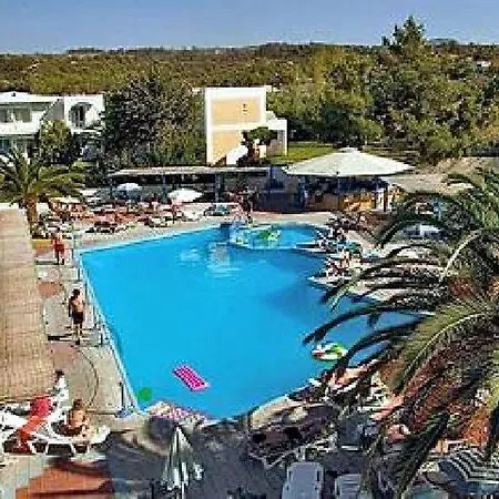 Summer Dream Aparthotel 3*