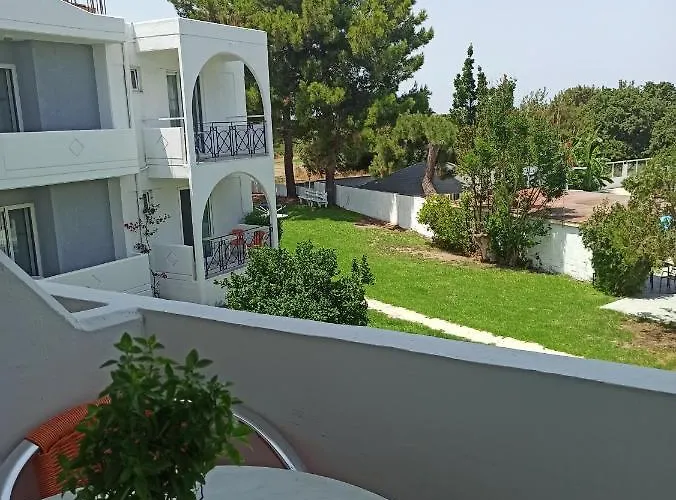 Summer Dream Ξενοδοχείο με διαμερίσματα Θεολόγος