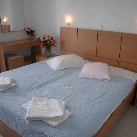 Summer Dream Aparthotel 3*