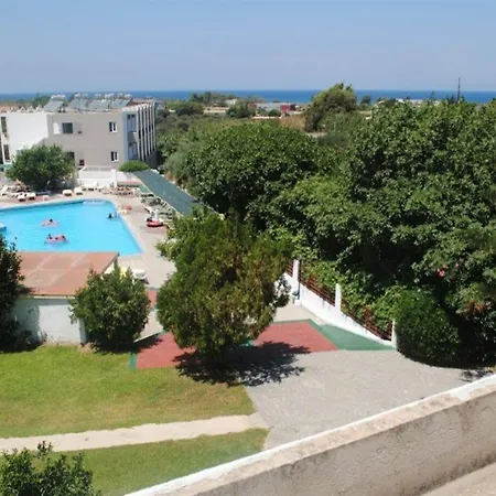 Summer Dream 아파트호텔 Theológos